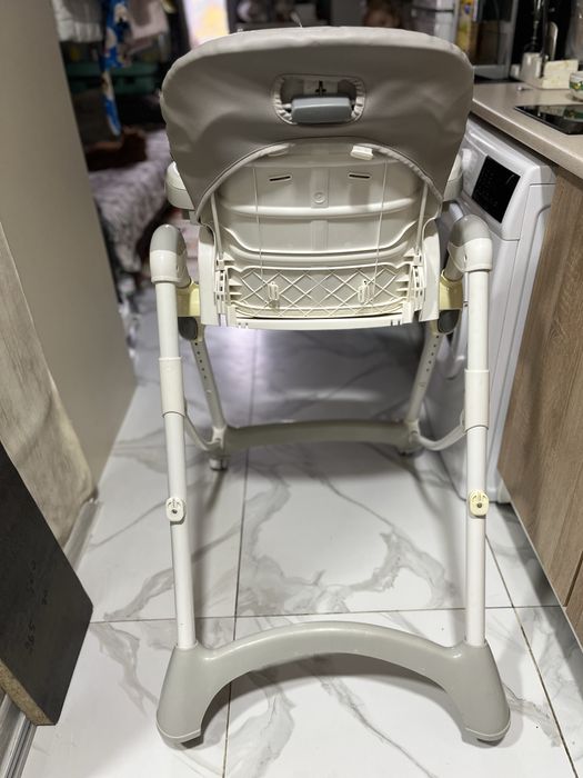 Столик для кормления Carello