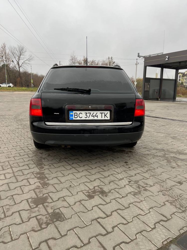 Продається чотка малишка Audi а6 с5