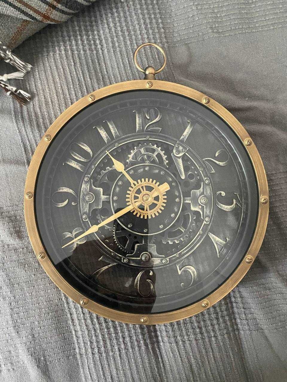 zegar ścienny. 26cm