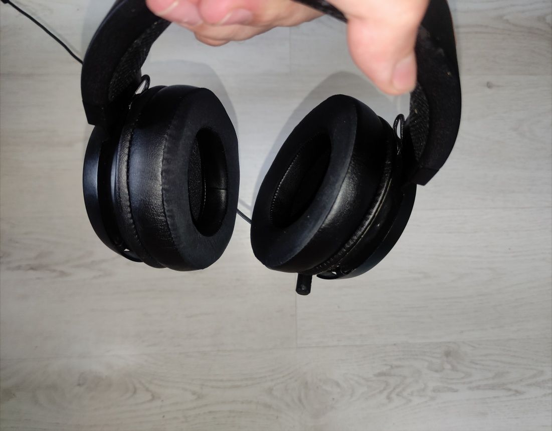 Навушники Razer Kraken multi platform (2024)