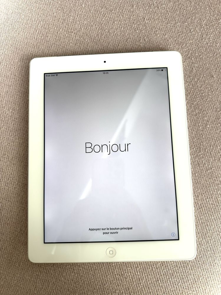 iPad WiFi 16GB Cellular White