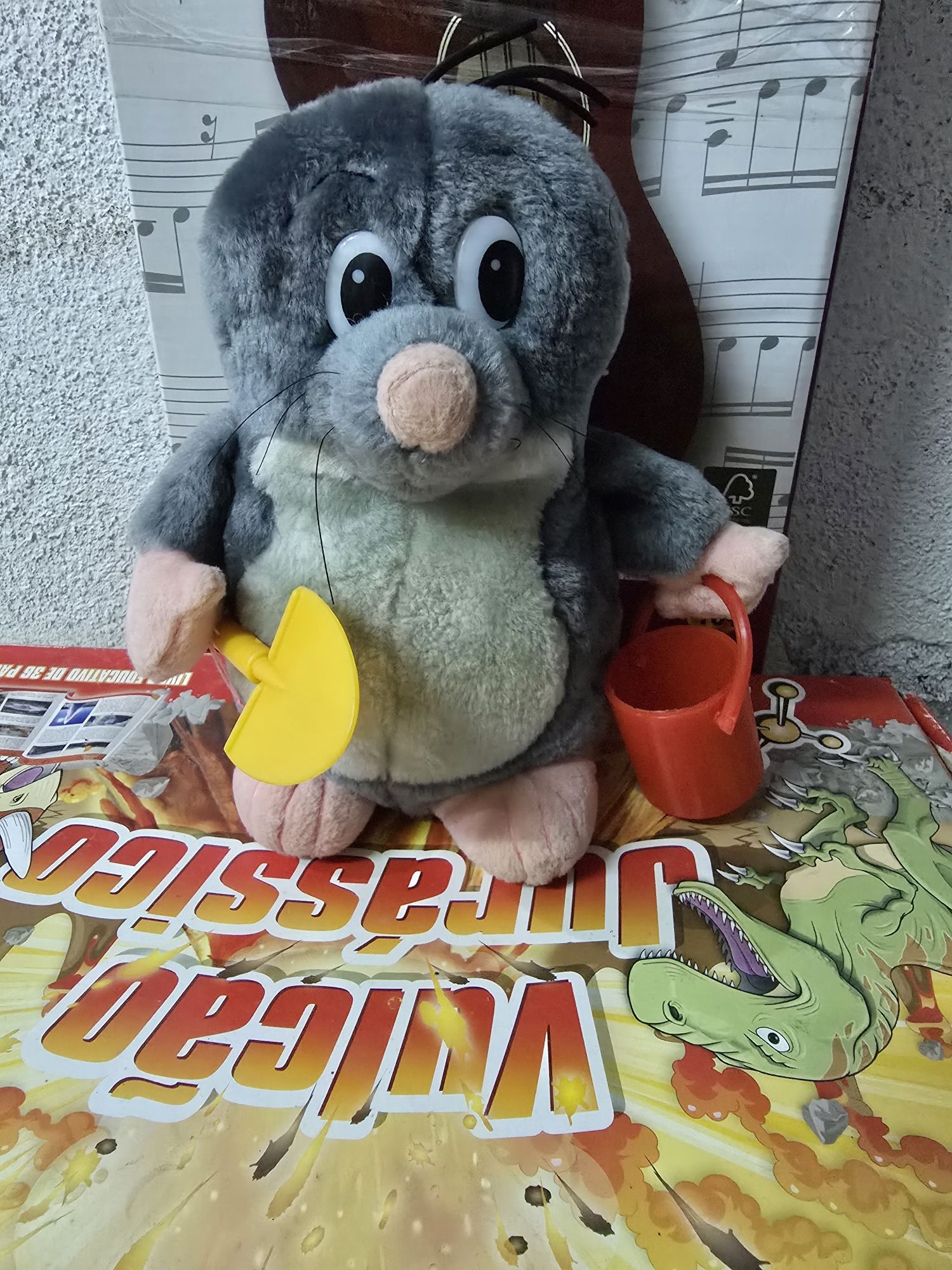 Vendo coleção de brinquedos e peluches