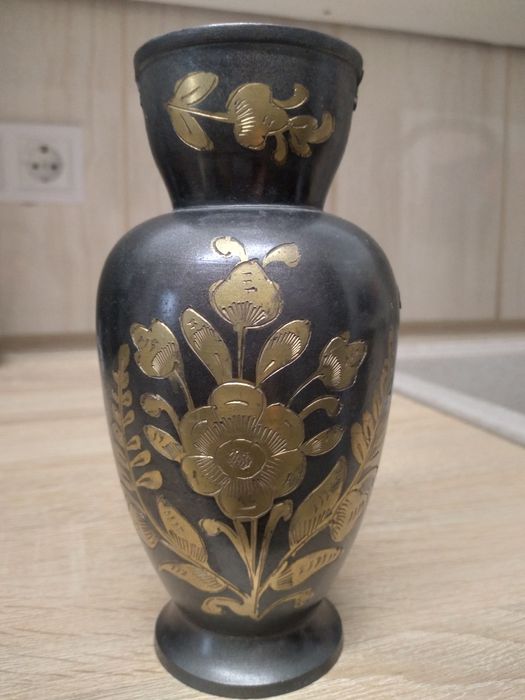 Ваза латунна ручної роботи індія