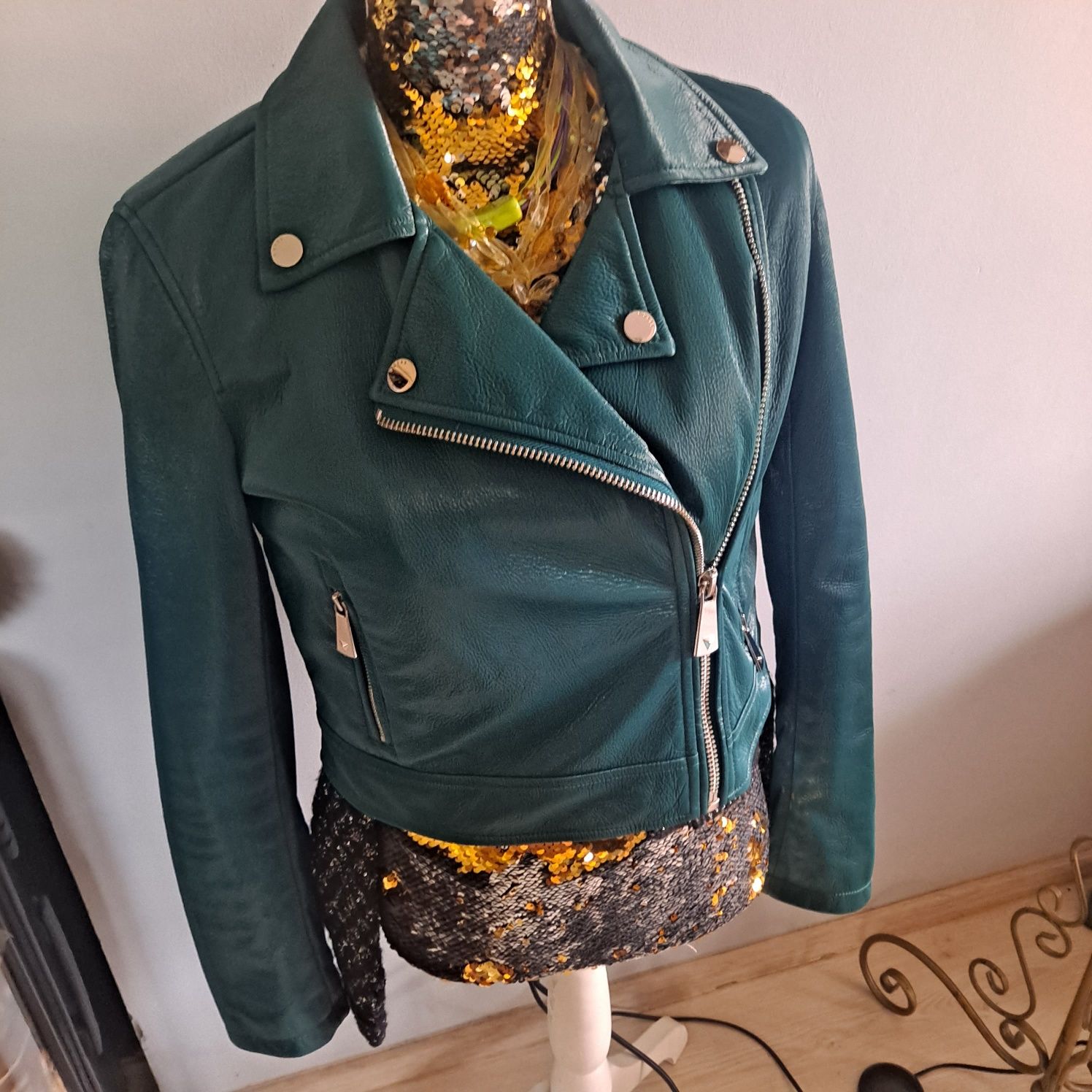 Kurtka Guess zielona 36