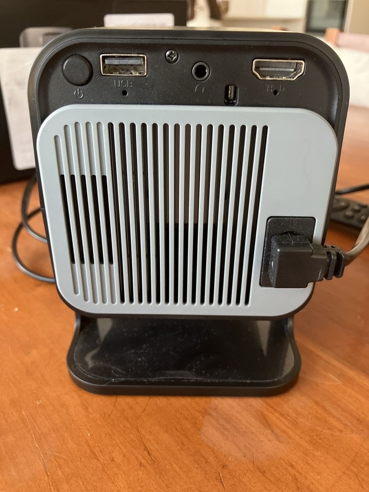 Projector LQWELL