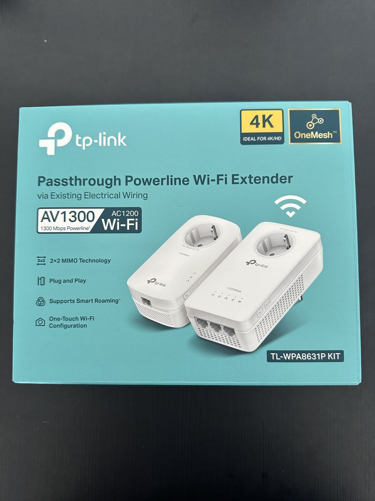 Passthrough Powerline Wi-Fi Extender AV1300