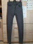 ciemne (czarne)  jeansy / Reserved / roz. S - 38