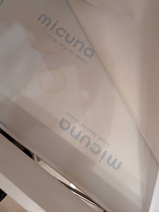 Berço de bebé em madeira