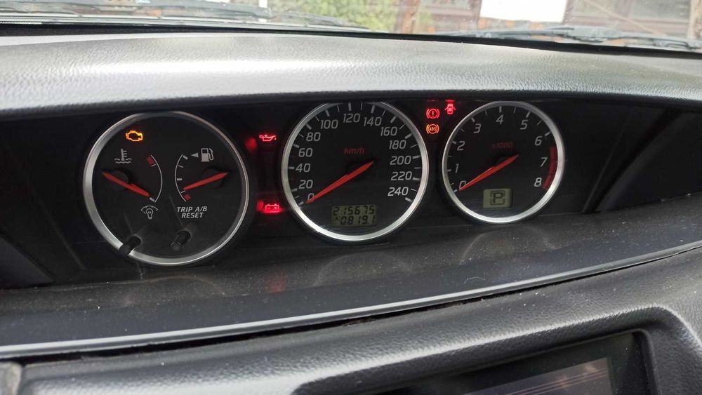 Автомбиль Ниссан Преиьера Р12