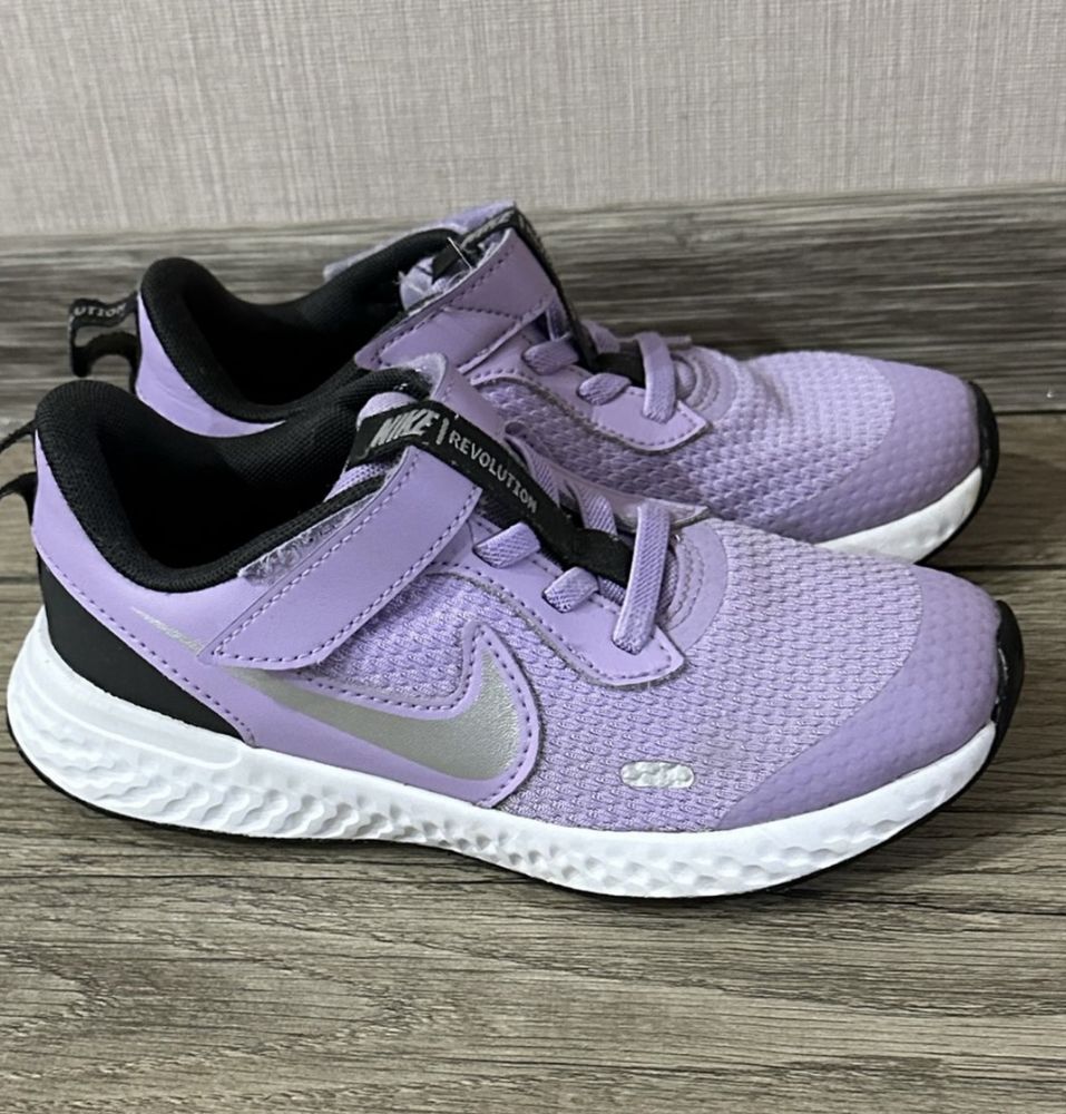 Кросівки Nike  на дівчинку 12.5
