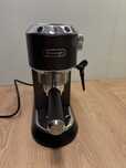 Ekspres kolbowy DeLonghi Dedica EC685.BK