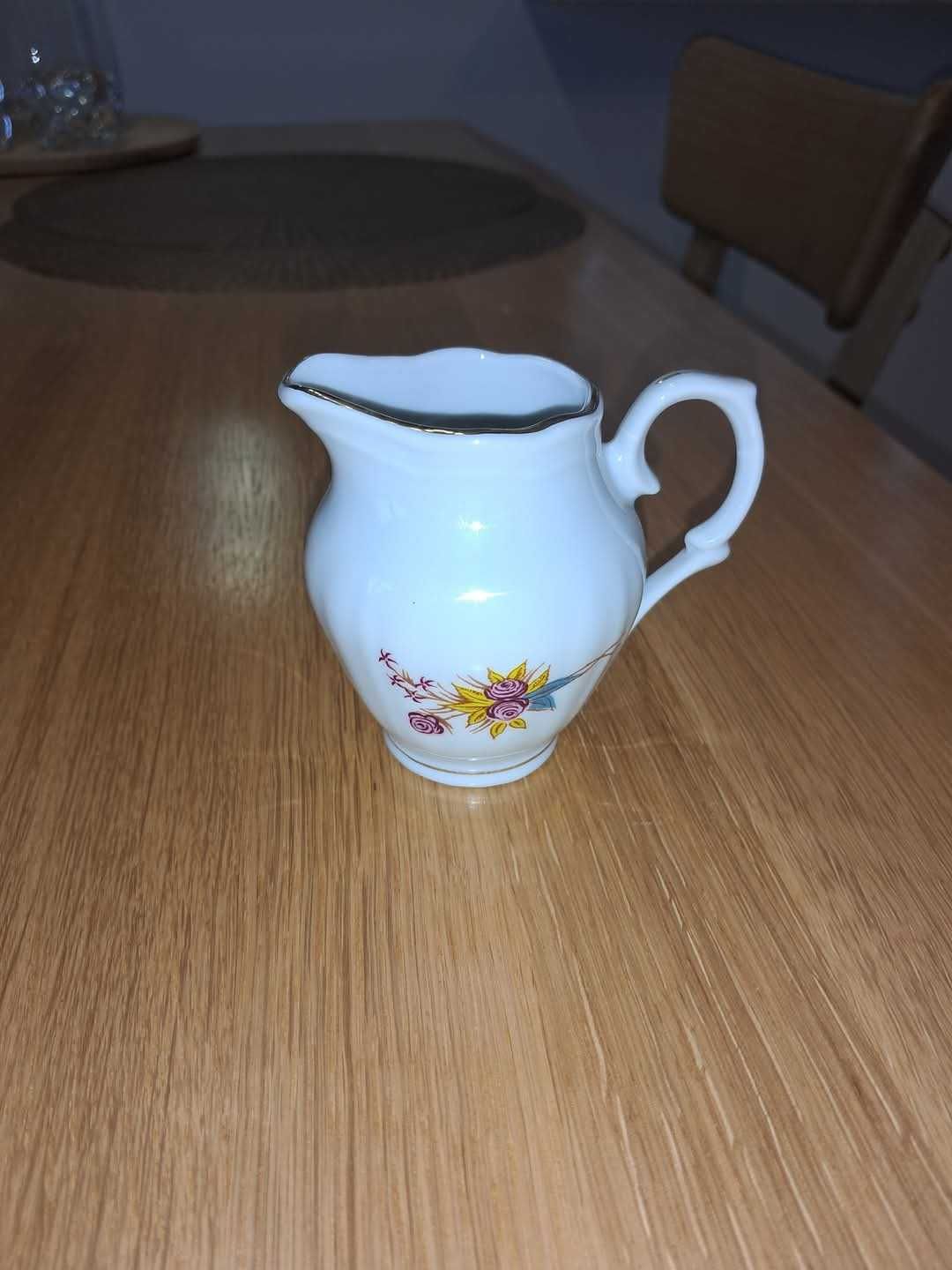 Porcelana Ćmielów serwis obiadowy i kawowy Nowy 71 elementów OKAZJA