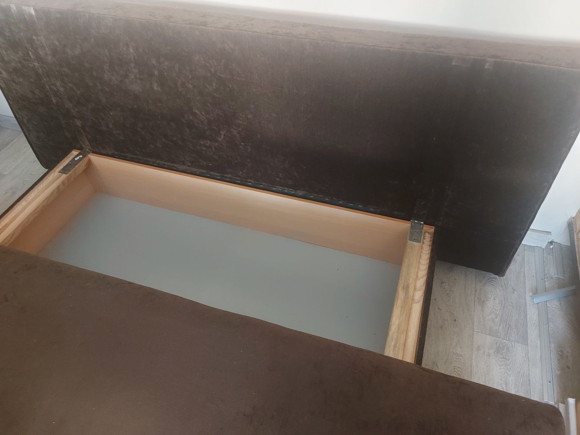 Tapczan rozkładany sofa brąz poduchy