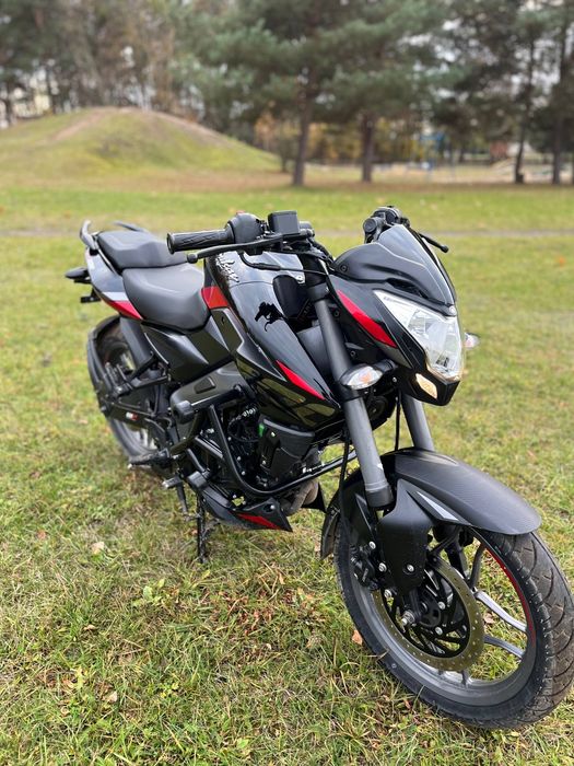Bajaj pulsar ns200 2024