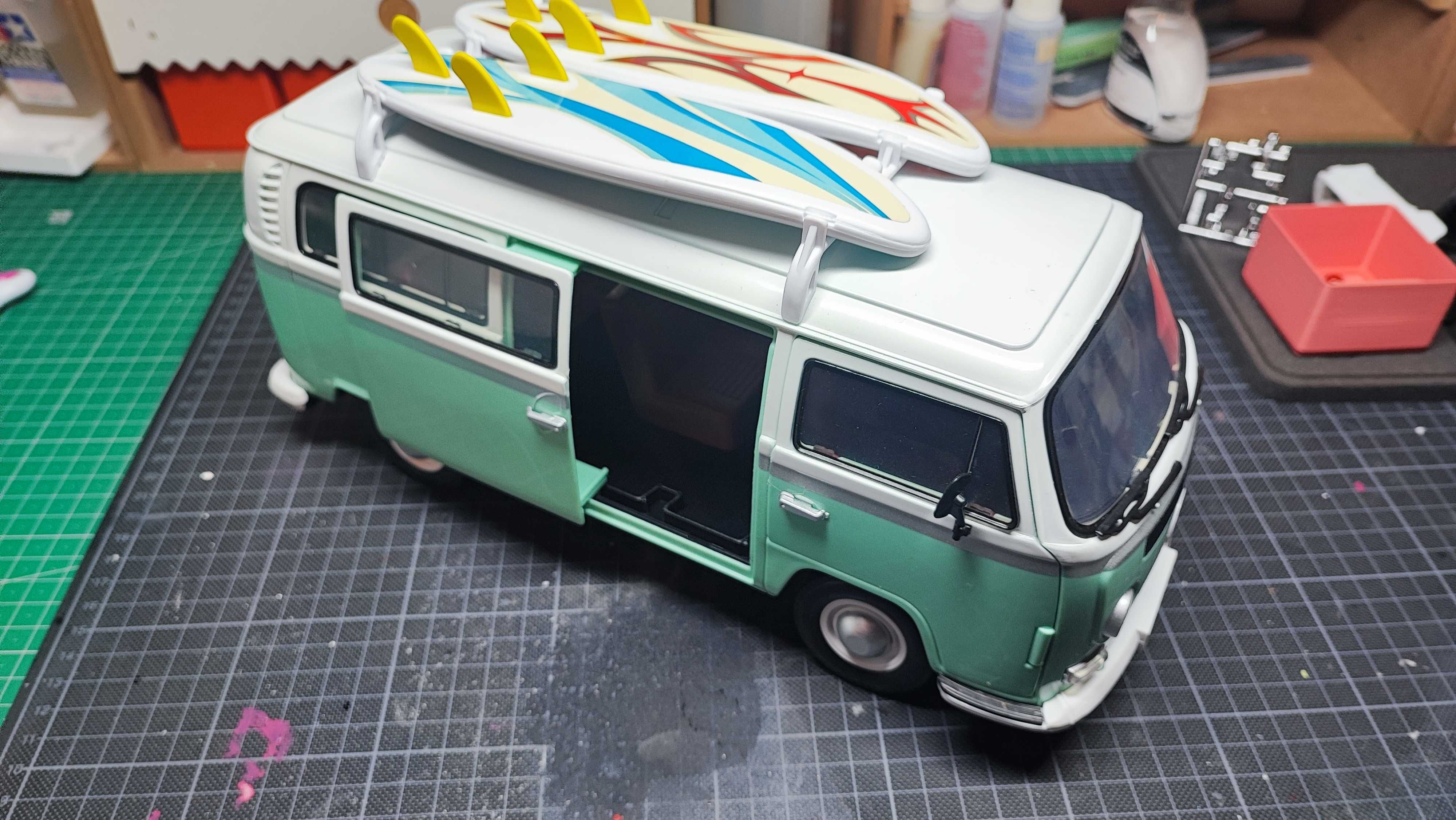 Retro Miniatura VW T2 Dickie Escala 1/14