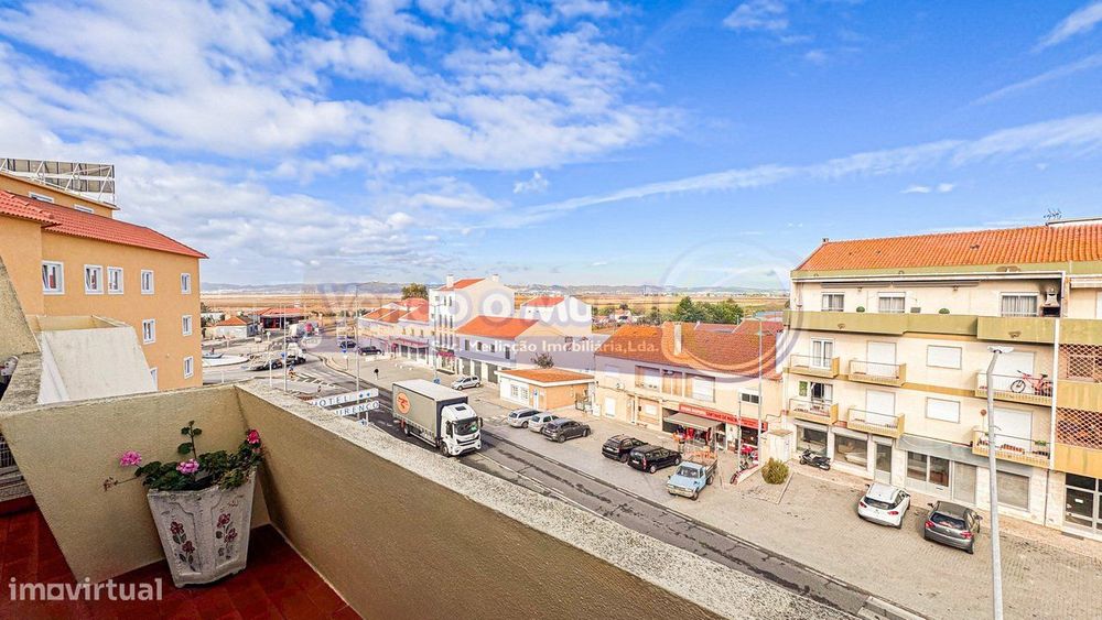 Apartamento T2 no Porto Alto(PALT383)