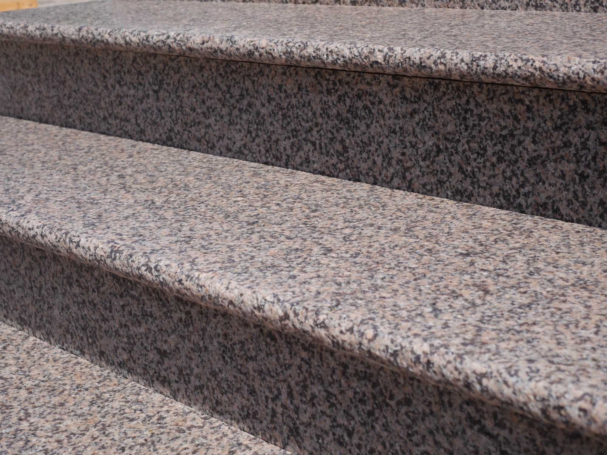 Podstopień granitowy 100, 120, 150, 180, 200x15x2 płomień poler kolory