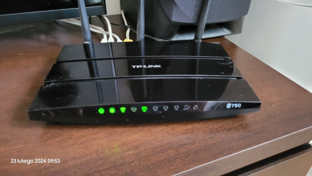 Tp link WDR 4300 N750 router WI-FI