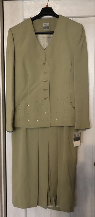 Костюм женский