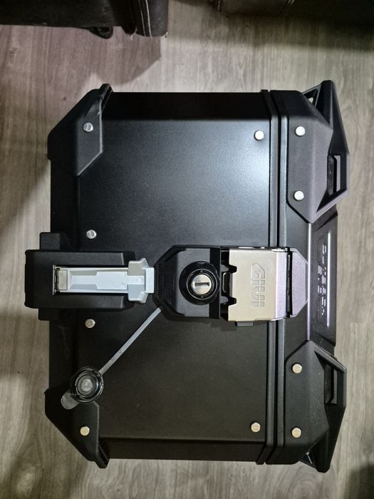 Top case givi outback evo 42l