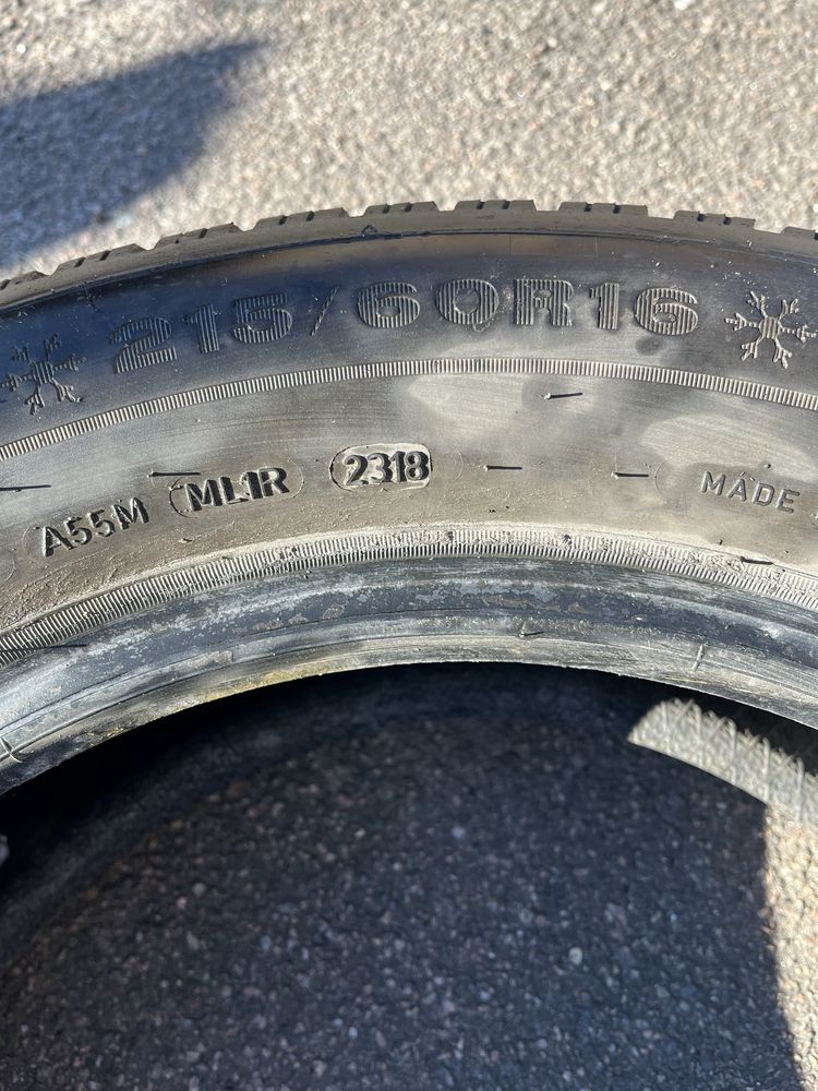 Ризіна б/у в хорошому стані 215/60/16 DUNLOP