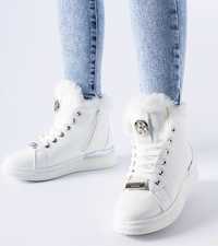 Białe sneakersy z białym futerkiem Lubriano 38