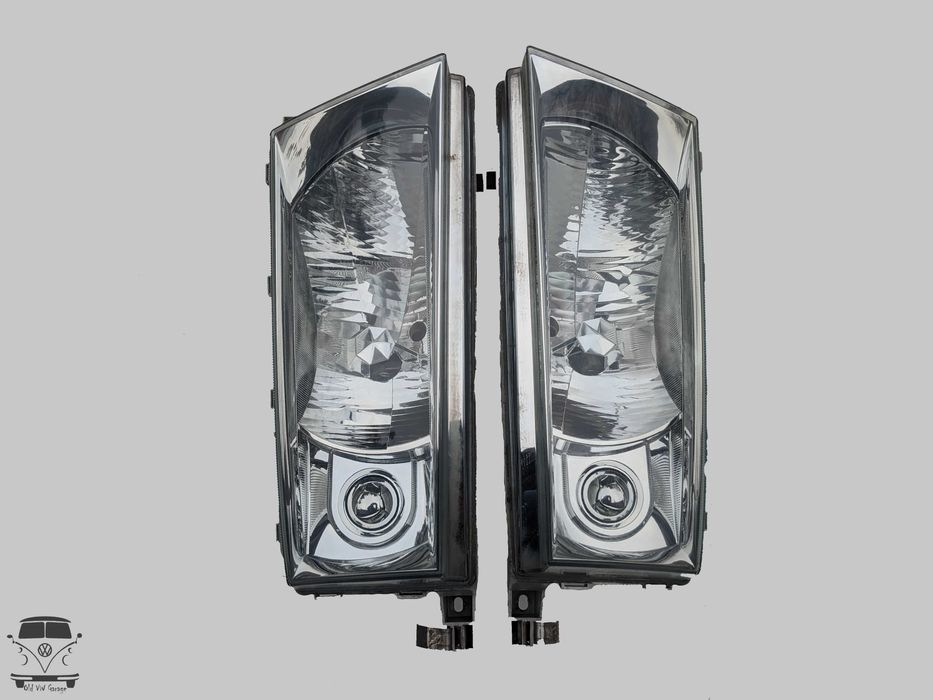 Фары оптика передняя  Шкода Октавия Тур \ Skoda