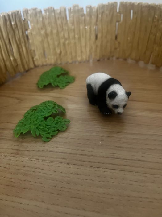 Zestaw Schleich Wild Life Jungle zagroda panda