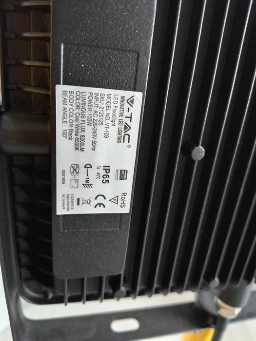 Naświetlacz na statywie H 100W 6500K SAMSUNG LED V-TAC VT-109 |