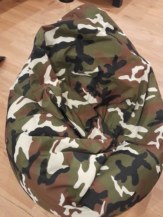 Pufa w kamuflażu dla dzieci