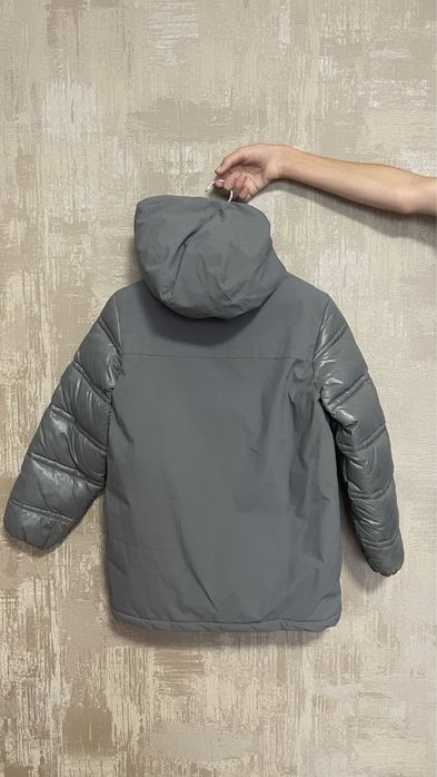 Курточка зимова на хлопчика Benetton