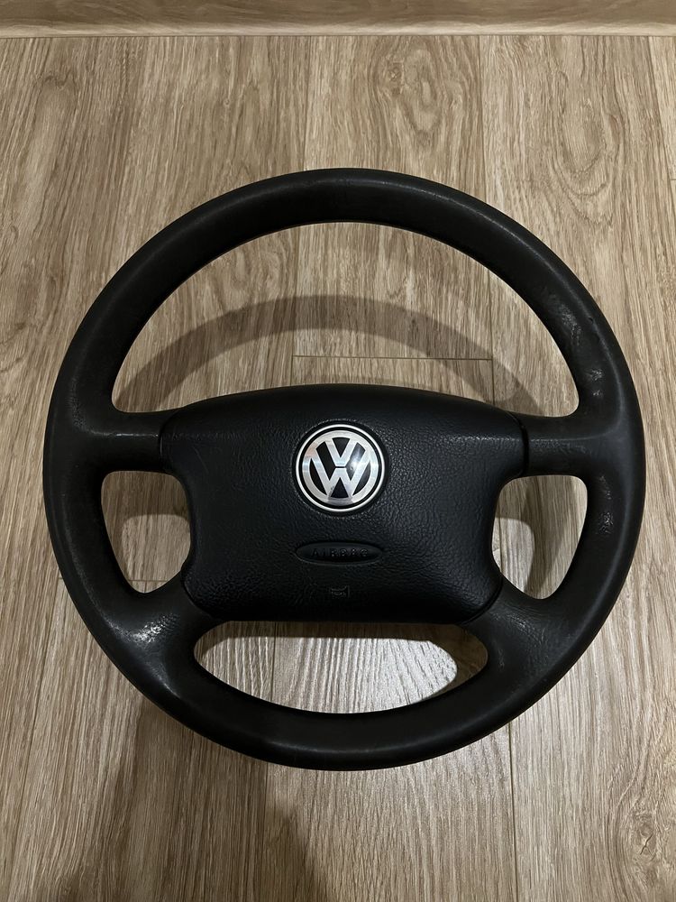 Продам руль Volkswagen,Golf,Passat,т4