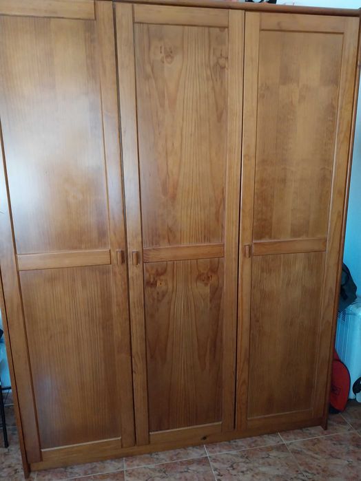 Roupeiro 200×1,53×0,56
