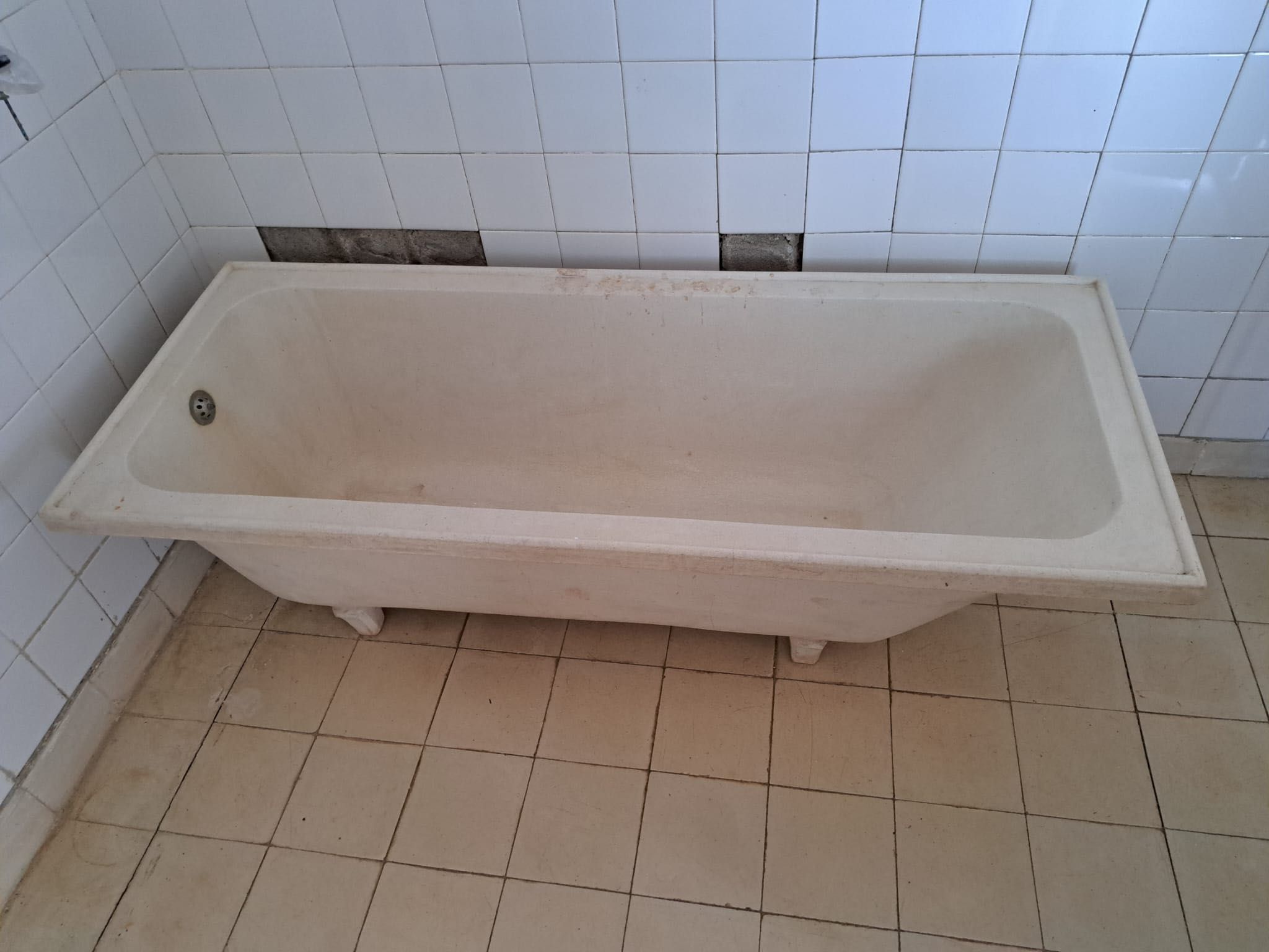 Banheira de Pedra Antiga