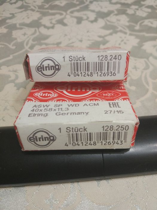 Сальники Elring 128.240, Elring 128.250