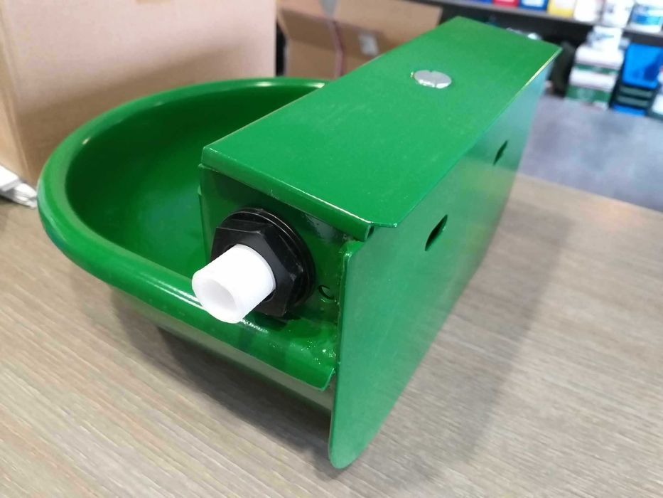 Poidło z zaworem pływakowym miskowe_ bydło, konie, owce i kozy