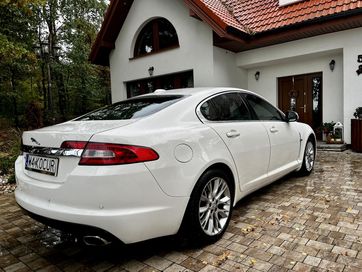 Jaguar xf, kliamtronik,niskie spalanie, alufelgi