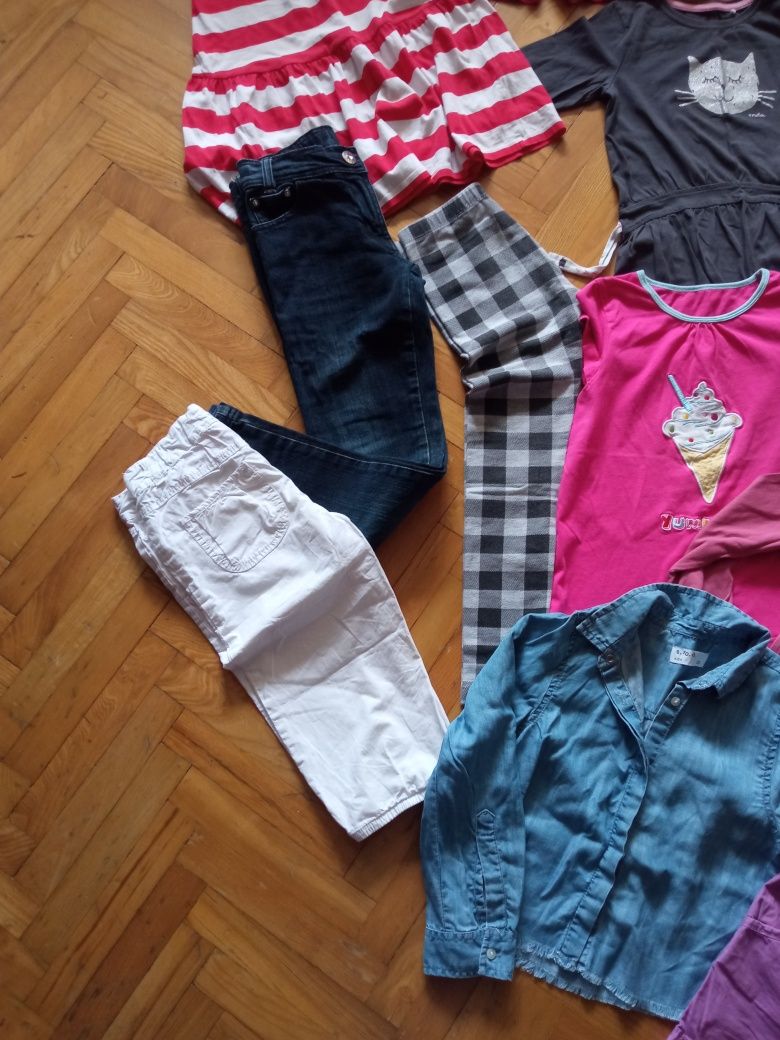 Paka 20 sztuk bluza t-shirt sukienka spodenki jeansy roz 128