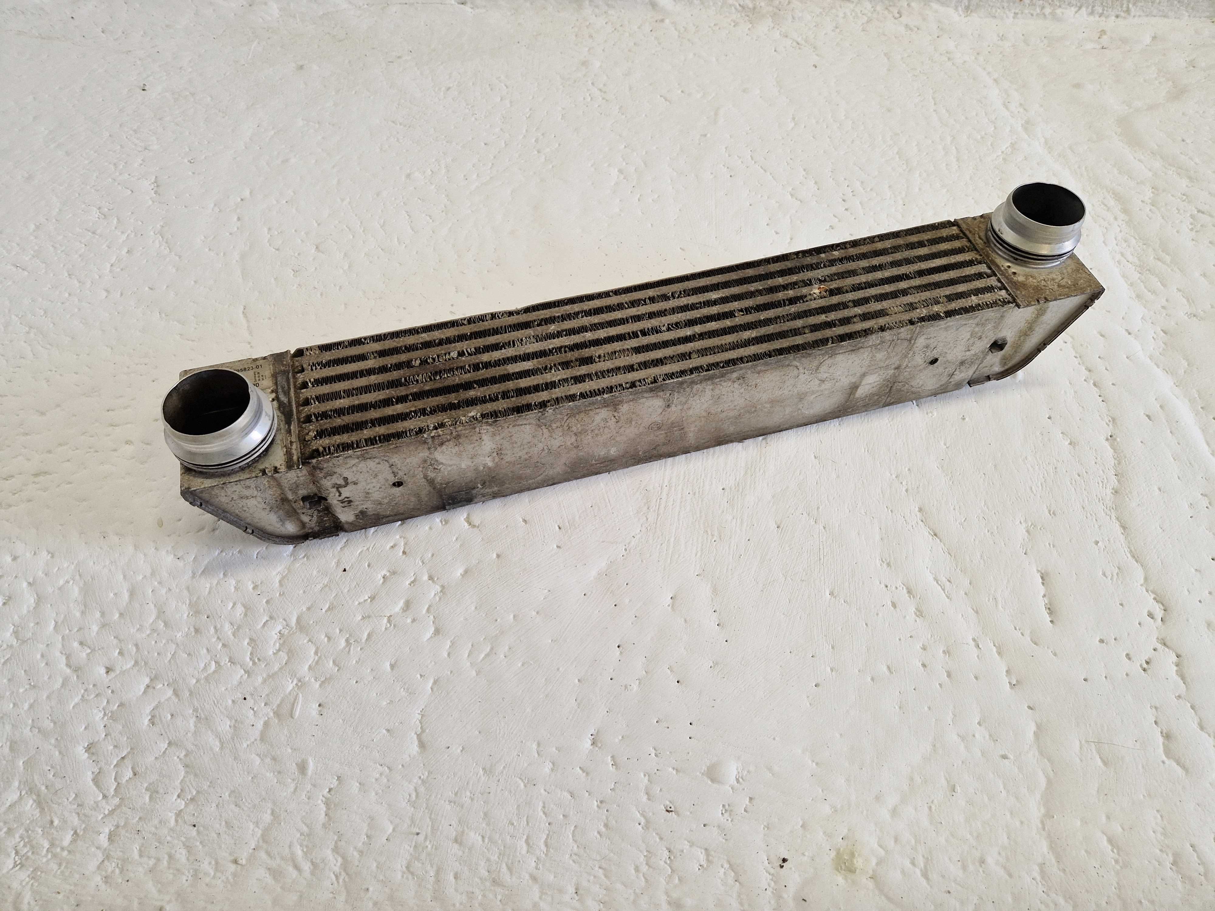 Chłodnica Powietrza INTERCOOLER BMW E60 E61 525d 530d BEHR