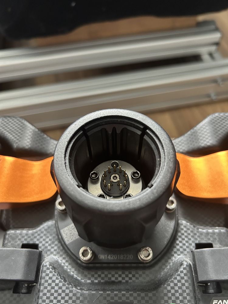 Fanatec CSL Elite McLaren GT3 V2 + QR + gratis