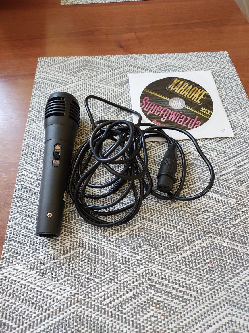 Mikrofon karaoke z płytą