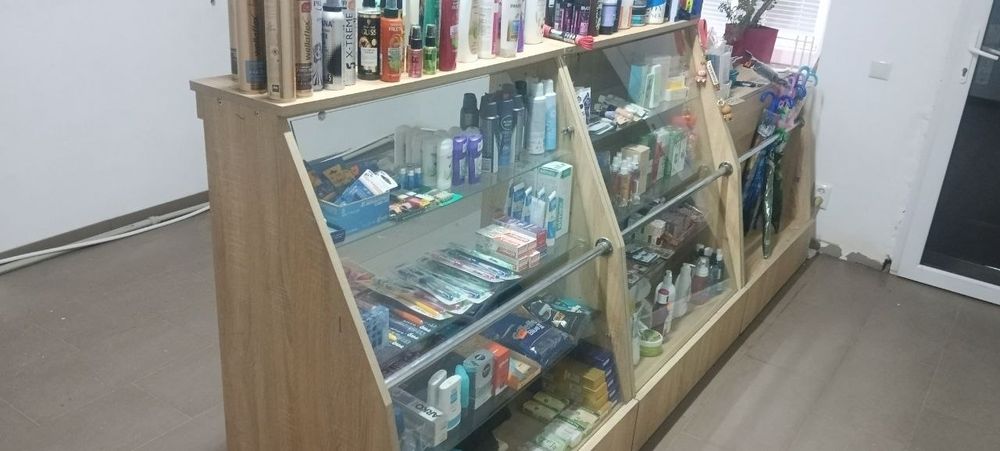 Вітрина, стелаж з столиком