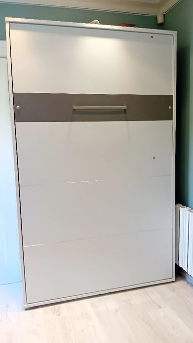 Sprzedam łóżko chowane w szafie(półko tapczan)