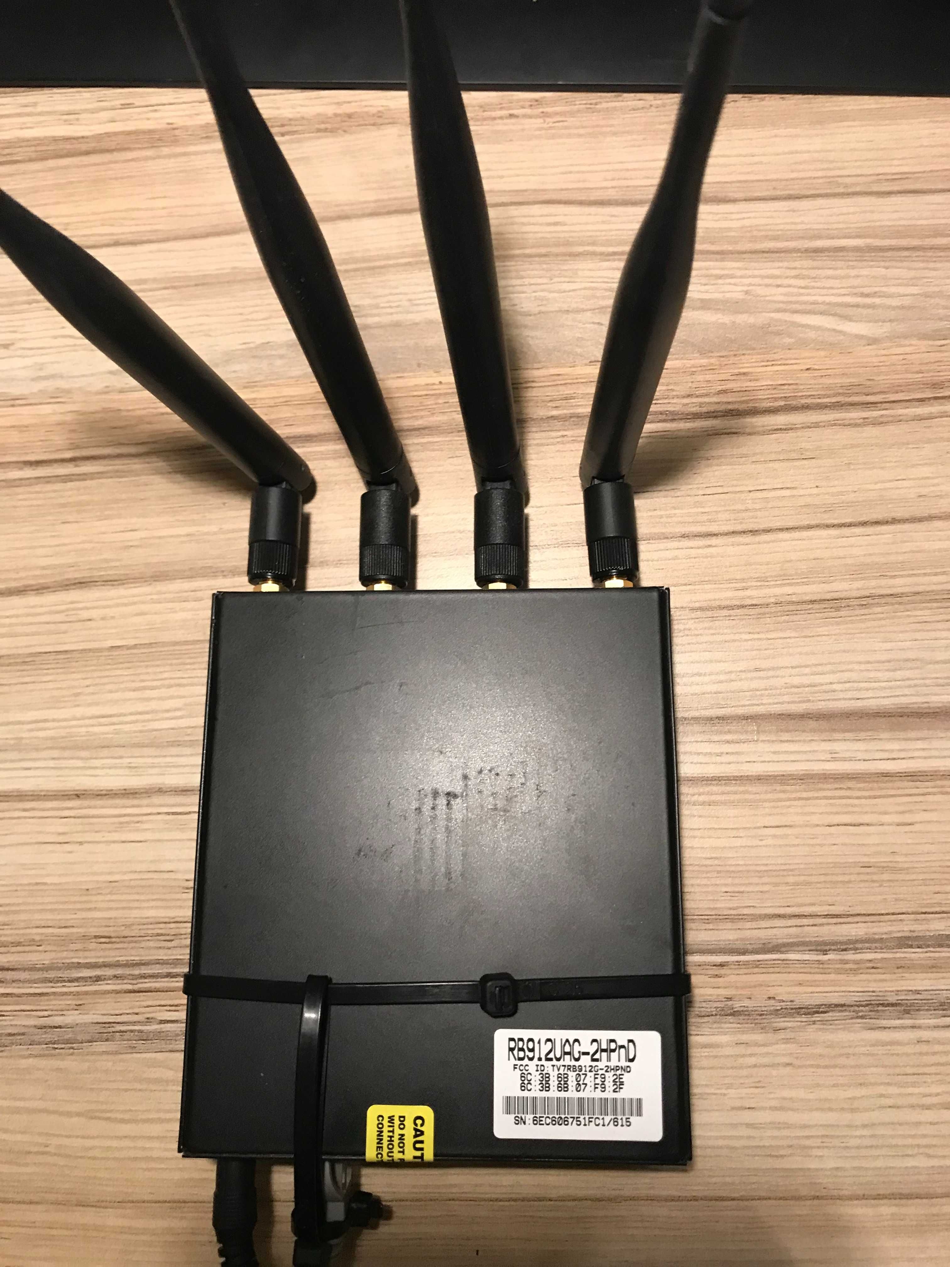 MikroTik Routerboatd RB912UAG-64MB