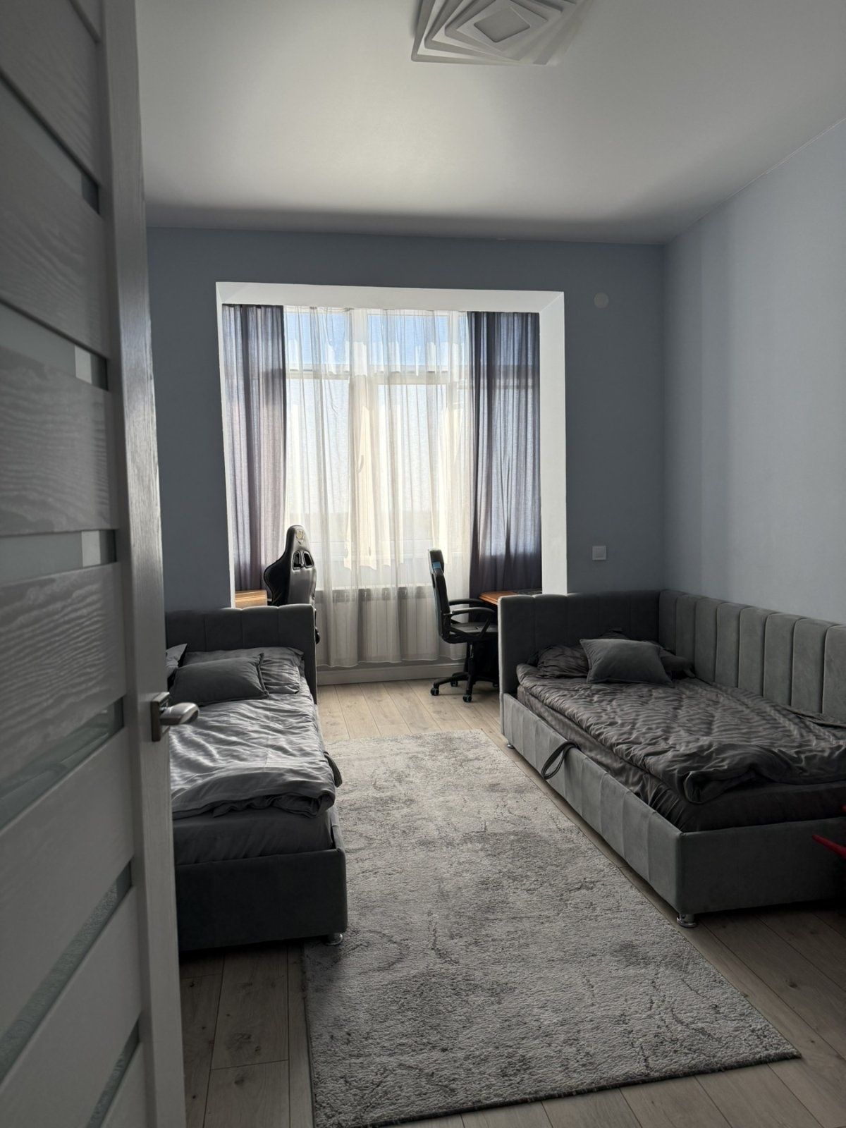 2- кімн Минай , 73 м² на четвертому поверсі