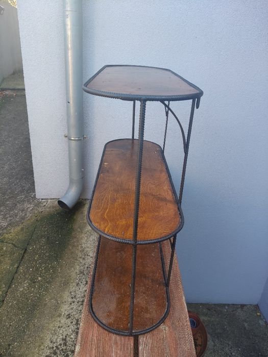 Półka wisząca stara ale w dobrym stanie.