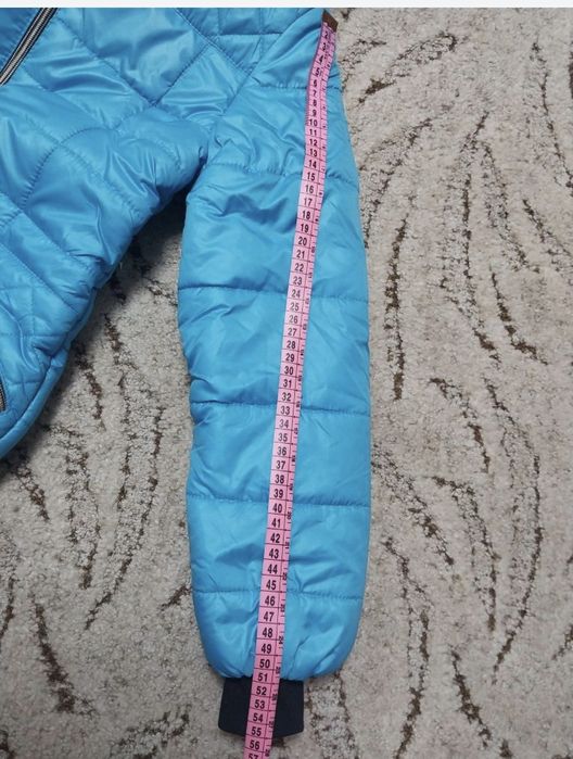 Продам пуховик для дівчинки