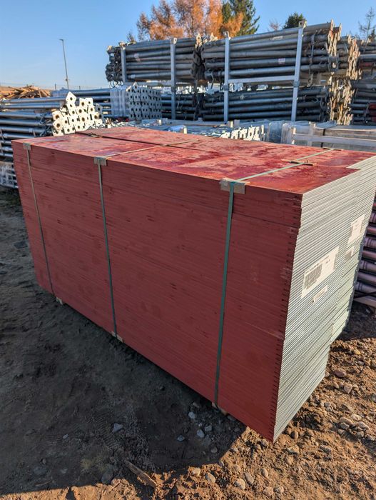 Płyta sklejka trójwarstwowa szantafle szalunkowa 50x200 21mm Okucie E