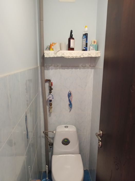 Продається 4 кімнатна квартира