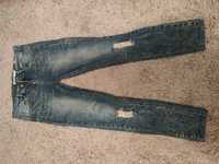 Jeansy używane  z przetarciami